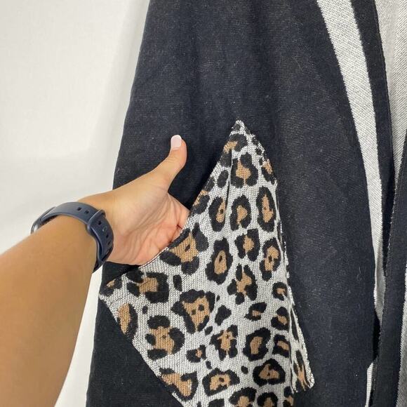 2/$30 NEW Boho Cheetah Ruana Oversized Open Wrap Poncho Blanket Scarf - Picture 8 of 14